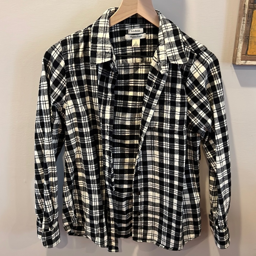 LL Bean womens size S slightly fitted flannel